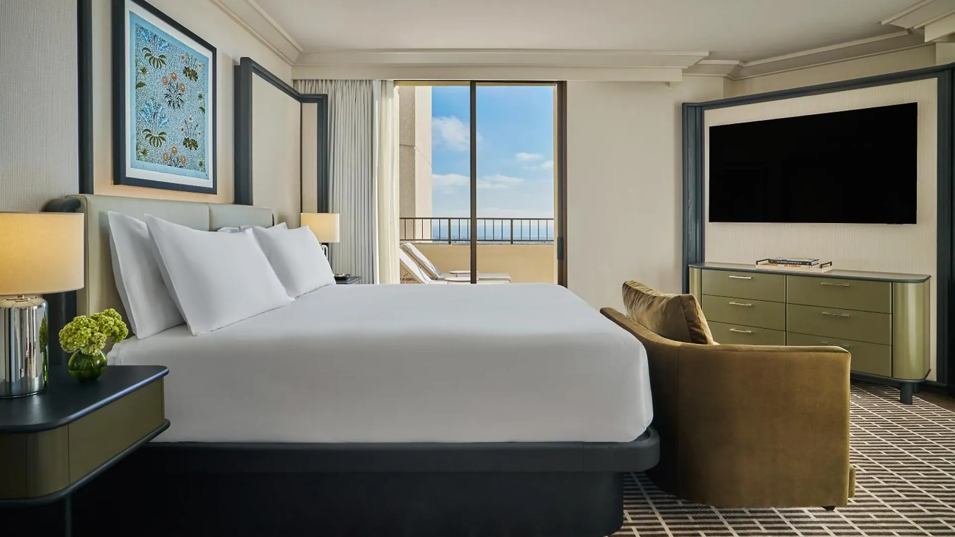 Pendry Newport Beach 5*,  United States